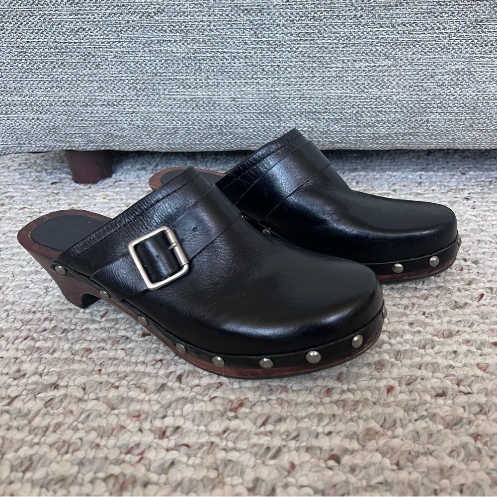 Vintage GAP Black Leather Studded Clogs